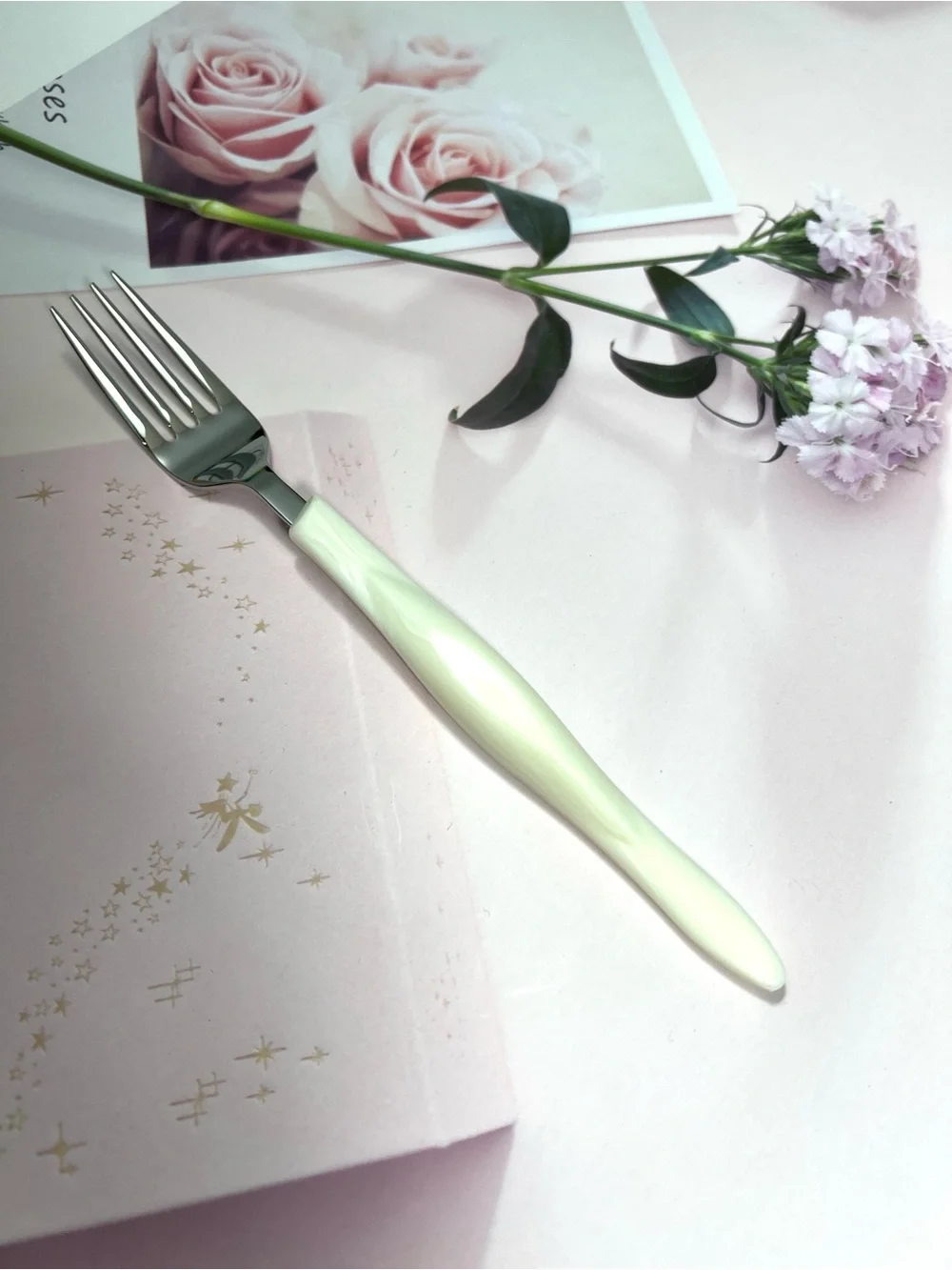 NEW CUTCO PEARL WHITE HANDLE SALAD FORK FLATWARE INDIVIDUAL VINTAGE
